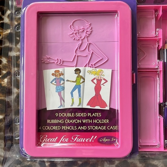 Brand New Melissa & Doug Fashion Design Activity Kit Rubbing Plates Crayons - Picture 2 of 13